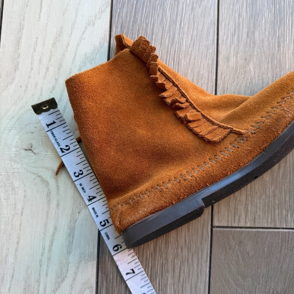 MINNETONKA Women's Two Button Hardsole Boot - Picture 6 of 7
